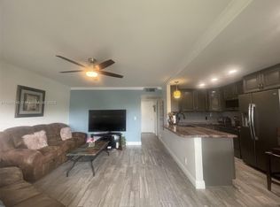 551 SW 135th Ave APT 113B, Pembroke Pines, FL 33027