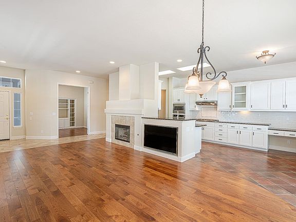 4th image of 6459 Pine Valley Drive