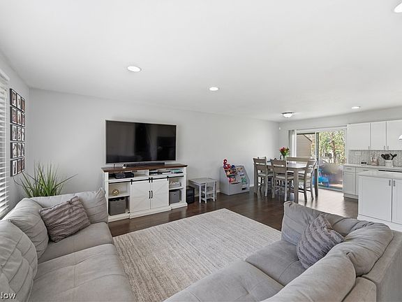 4th image of 5894 Marra Dr