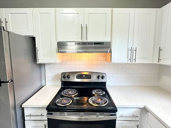 4th image of 500 S Harrison St #11