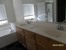 5th image of 11705 Forrest Park Ln