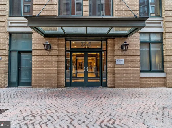 1205 Garfield St APT 908, Arlington, VA 22201