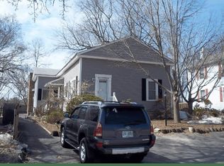 102 Dunbar St, Manchester, NH 03103