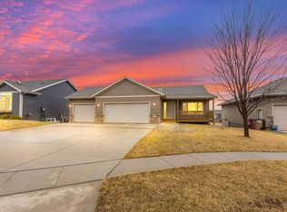 5801 W Bream Ct, Sioux Falls, SD 57107