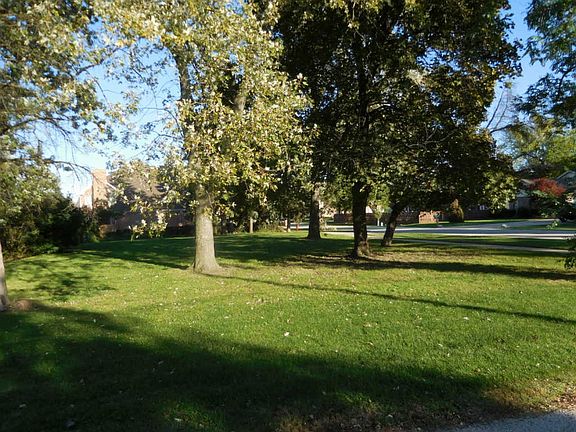 4th image of 2169 Elmira Ave