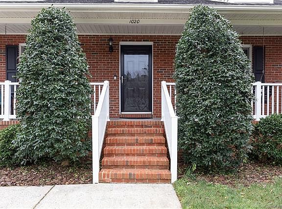 2nd image of 1020 Wilkerson St