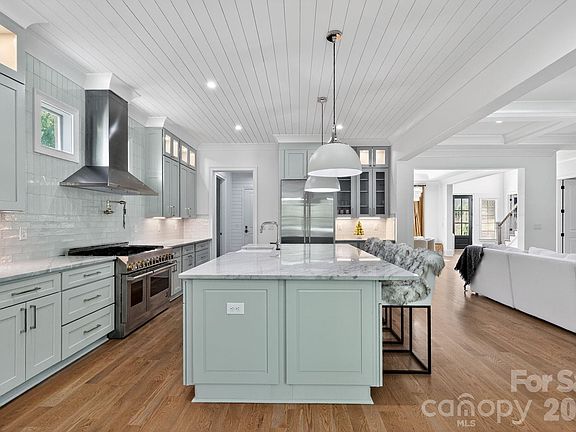 4th image of 4047 Alexandra Alley Dr
