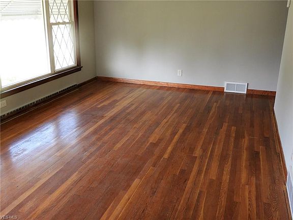 4th image of 6343 Sylvia Dr