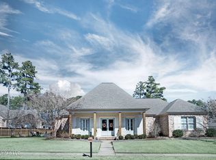 116 Edgewood Dr, Madison, MS 39110
