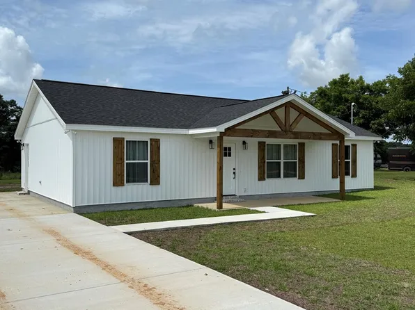 1512 McCullough Rd, Slocomb, AL 36375