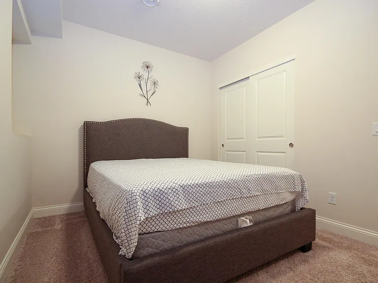 18170 Glassfern Ln — Photo 29