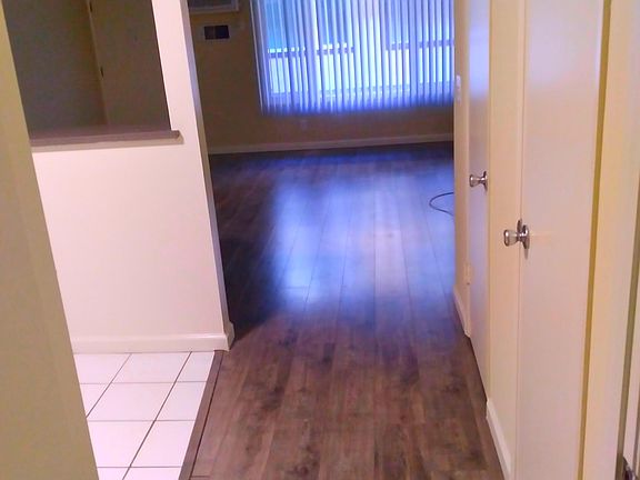 4th image of 3533 Keystone Ave #1130