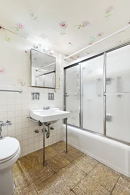 Sold by Compass | media 5