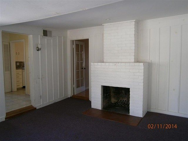 1st image of 1427 N Grand Oaks Ave