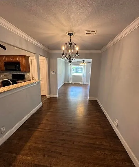 5508 S Newport Ave — Photo 5