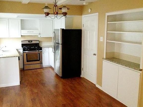 4th image of 1207 Briarcove Dr