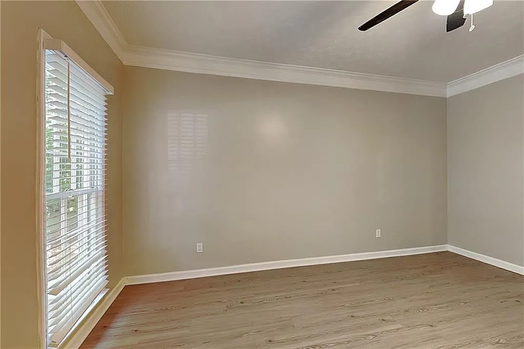 4 bed, 2.5 bath, 2634 sqft, $3,150 — Photo 3