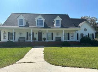 16 Holland Rd, Tifton, GA 31794
