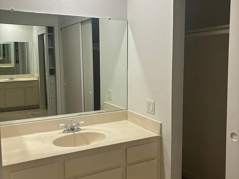 7948 Mission Center Ct #D — Photo 9