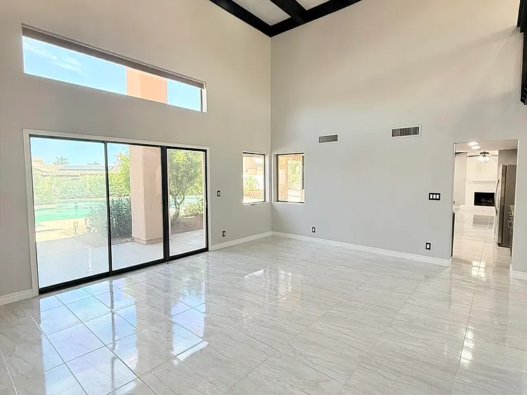 1406 E Tierra Buena Ln — Photo 6