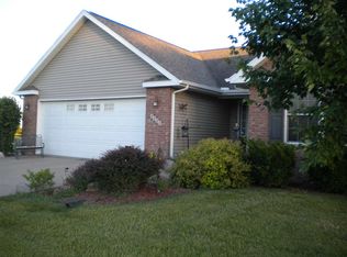 1111 Crestview Dr, Durant, IA 52747