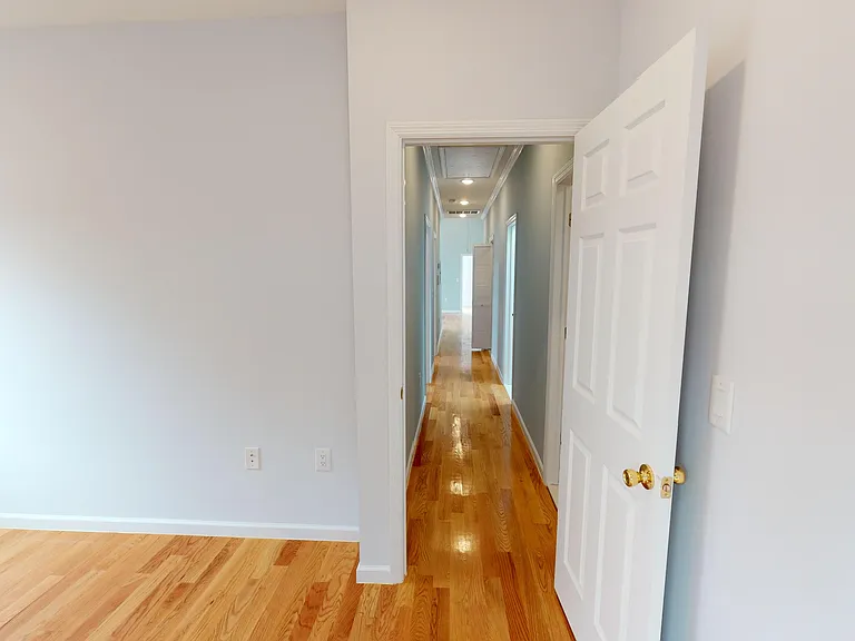 336 Forrest St #2 — Photo 10