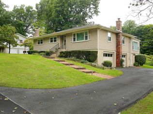 12 Drake Way, Morris Plains, NJ 07950