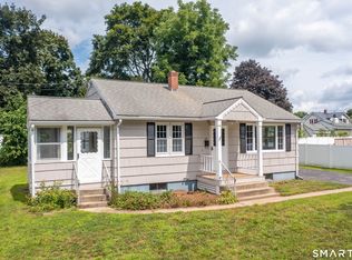 45 South Prospect Street, Putnam, CT 06260
