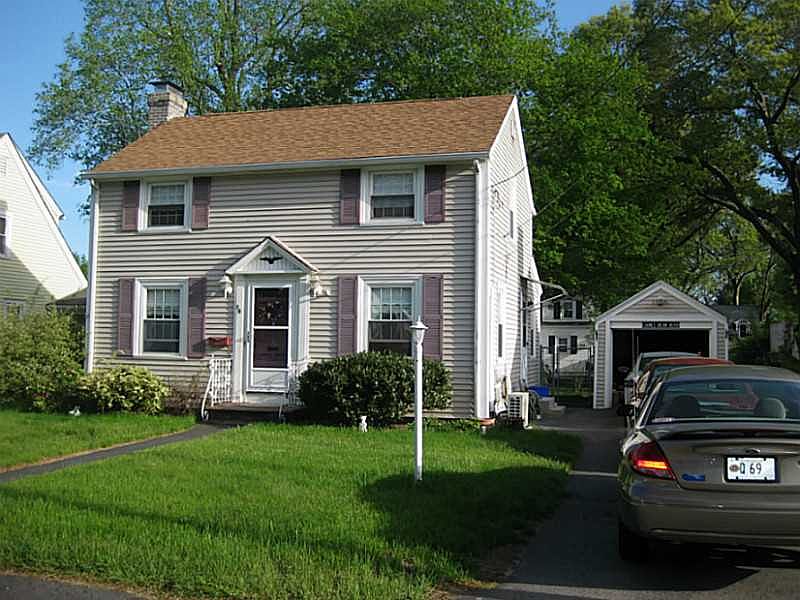36 Silver Lake Ave, Warwick, RI 02888 Zillow