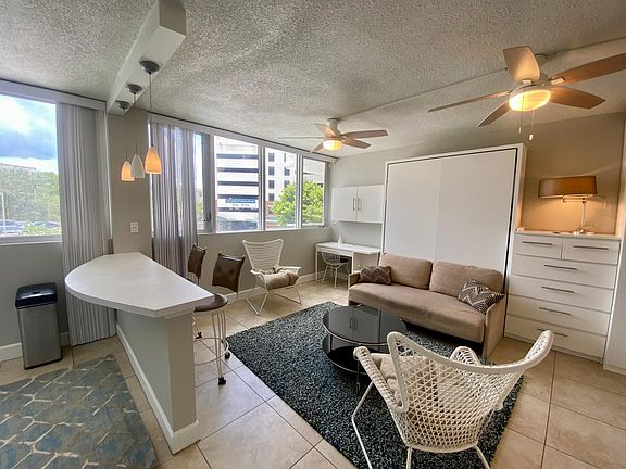 2nd image of 470 3rd St S Unit 215