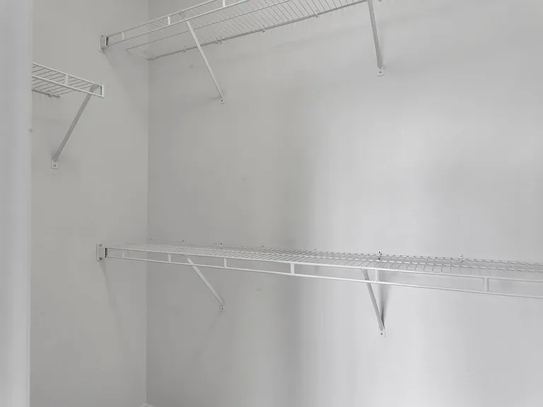 735 Majestic Dr — Photo 22
