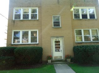 2619 W Estes Ave, Chicago, IL 60645