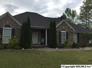 2803 Turtle Pond Ln SW, Hartselle, AL 35640