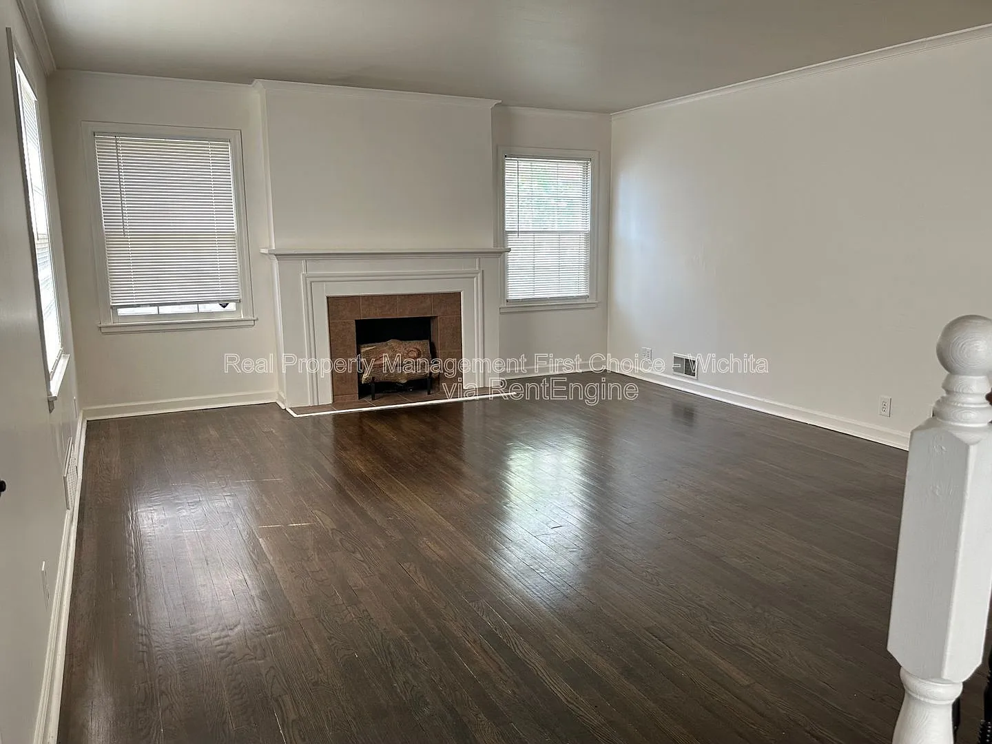3 bed, 2.0 bath, 2882 sqft, $1,700 — Photo 2