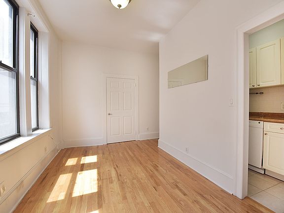 2nd image of 783 Lexington Ave #5D