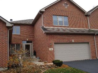 21 Billy Casper Ln, Midlothian, IL 60445