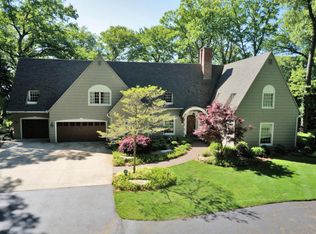 310 E Circle Dr, Muskegon, MI 49445