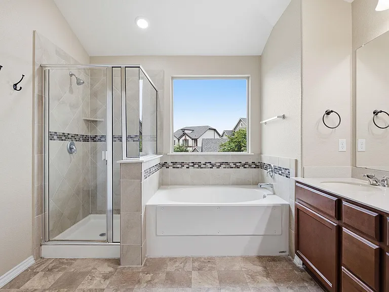 2950 E Old Settlers Blvd #29 — Photo 27
