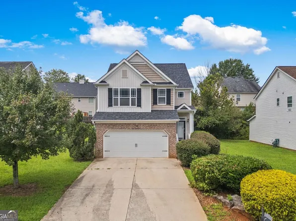 8133 Brookbend Dr, Douglasville, GA 30134