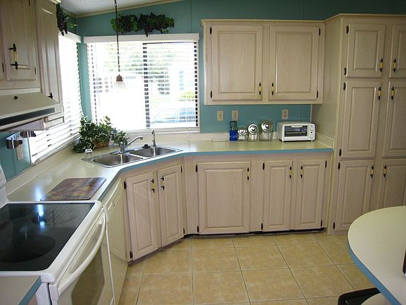 2nd image of 569 Tarpon Dr