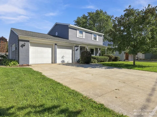 2016 Edgewood Ave SE, Grand Rapids, MI 49546