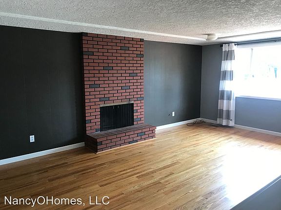 3rd image of 11118 NE 119th St