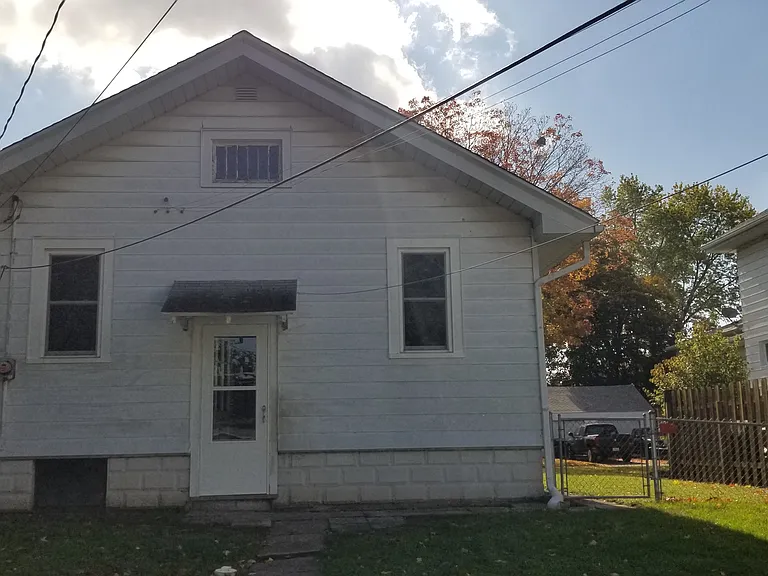 1722 Sinclair St — Photo 12