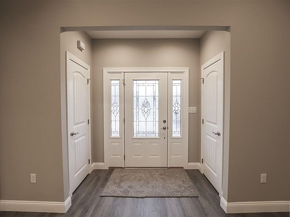 4th image of 7031 Fox Borough Ct