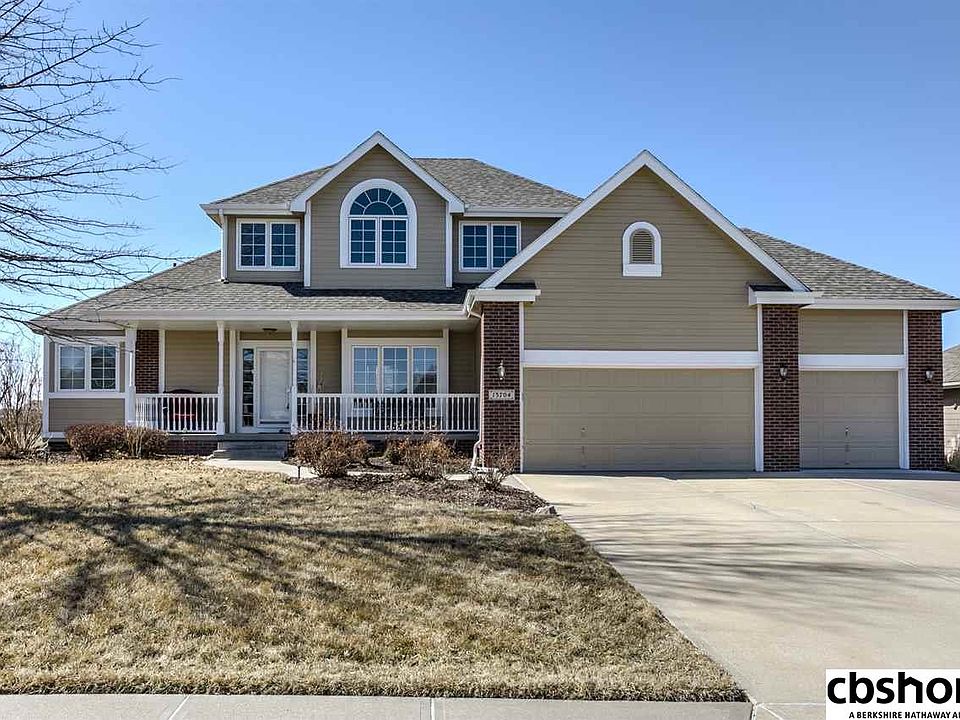 1st image of 13704 Tregaron Dr
