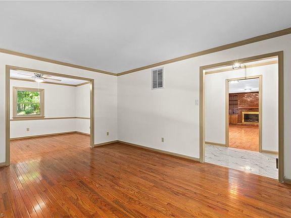 4th image of 4510 Highberry Rd