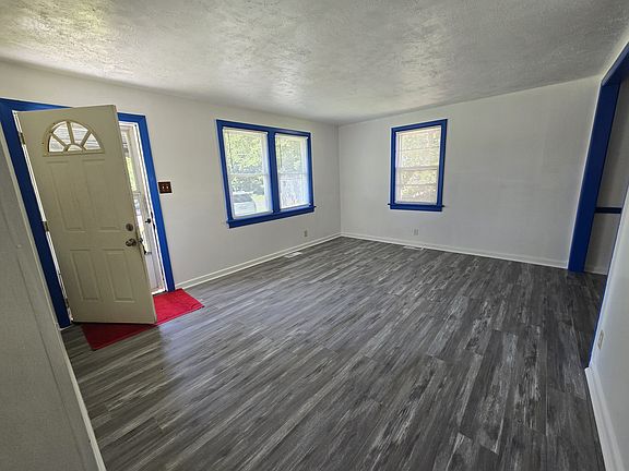 4th image of 2312 Reed Rd