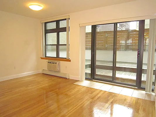 Rented by City Connections Realty | media 20