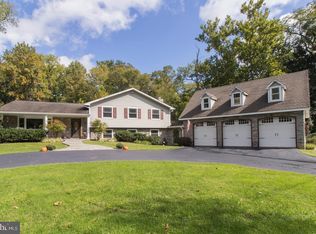 375 S Ridley Creek Rd, Media, PA 19063