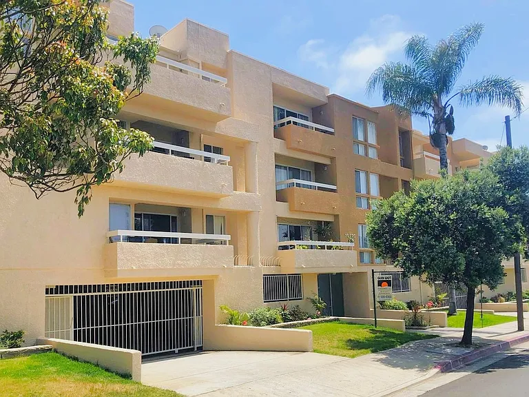 10720 Palms Blvd #101 — Photo 9